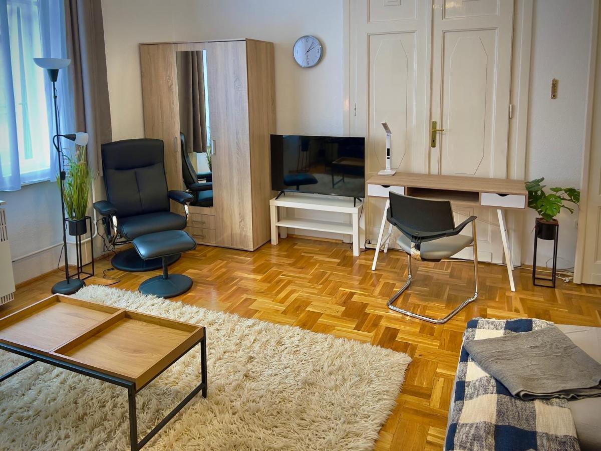Residence In The Pedestrial Area Budapest Exterior photo