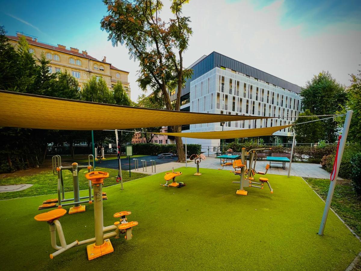 Residence In The Pedestrial Area Budapest Exterior photo